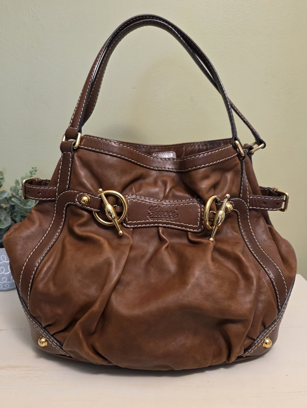 Gucci | Brown Leather Pelham Horsebit Jockey Tote With Gold-Tone Hardware CoA